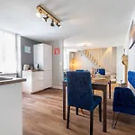 Le Duplex Des Ducs Apartment *