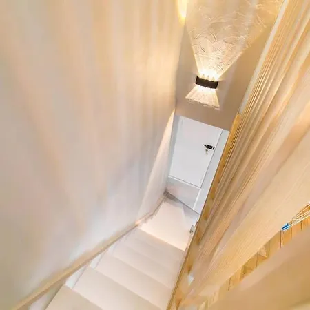 アパート Le Duplex Des Ducs ディジョン