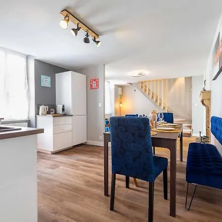 Le Duplex Des Ducs Апартаменты *